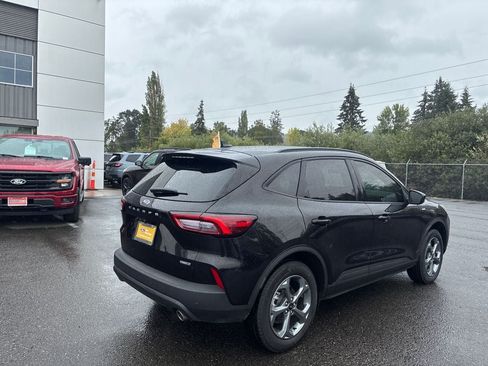 Used 2025 Ford Escape ST-Line Select w/ Tech Pack #1 AWD/4WD image 7