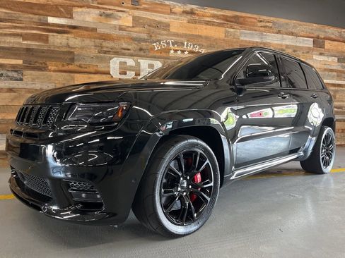 Used 2020 Jeep Grand Cherokee SRT AWD/4WD image 10