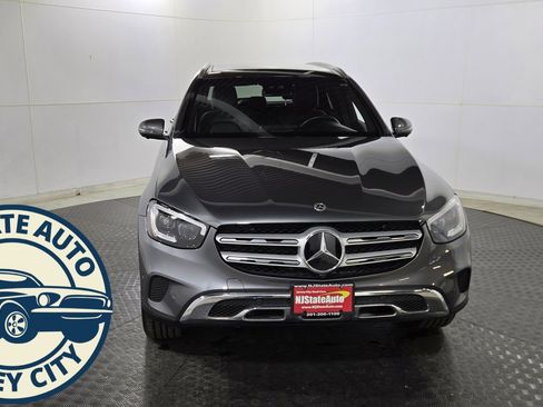 Used 2022 Mercedes-Benz GLC 300 4MATIC image 2