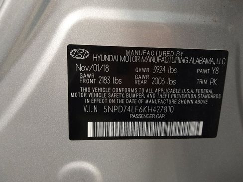 Used 2019 Hyundai Elantra SE image 33