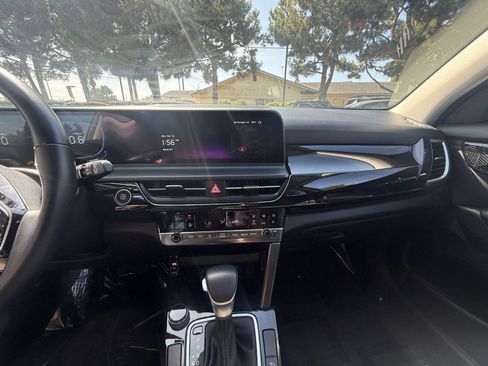 Used 2025 Kia Seltos S image 17