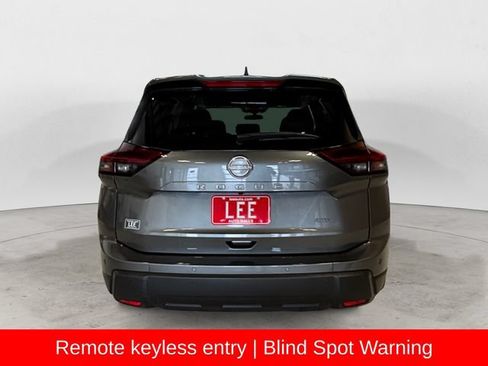 Used 2025 Nissan Rogue S AWD/4WD image 5