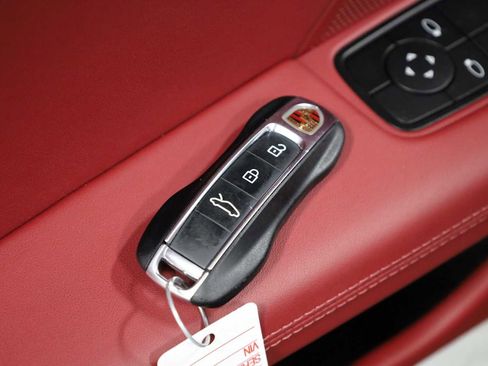 Certified 2024 Porsche 911 Targa 4S image 35