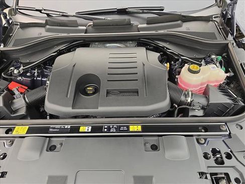 New 2026 Land Rover Range Rover Sport SE AWD/4WD image 30