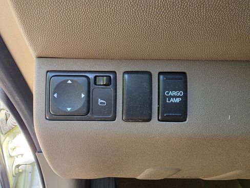 Used 2016 Nissan Frontier SV RWD image 14