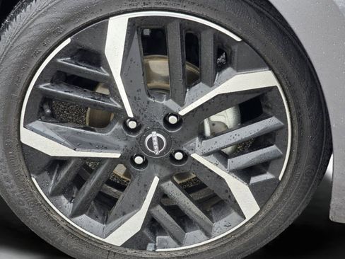 Used 2024 Nissan Versa SR w/ Trunk Package image 21