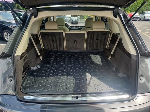 Used 2019 Audi Q7 3.0T Premium Plus w/ Premium Plus Package AWD/4WD image 28