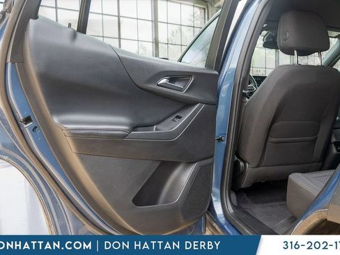 Used 2025 Chevrolet Equinox LT FWD image 19