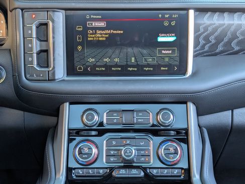 Used 2023 GMC Yukon XL Denali image 29