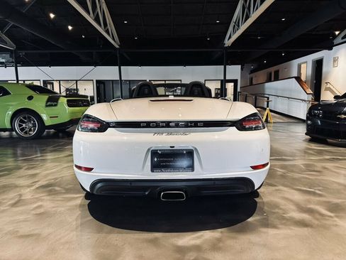 Used 2018 Porsche 718 Boxster RWD image 6
