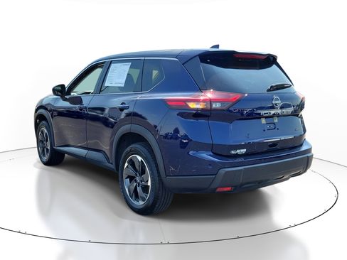 Used 2025 Nissan Rogue SV AWD/4WD image 3