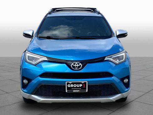 Used 2016 Toyota RAV4 SE image 4