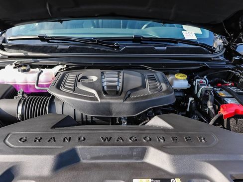 New 2026 Jeep Grand Wagoneer Limited w/ Convenience Group I AWD/4WD image 32
