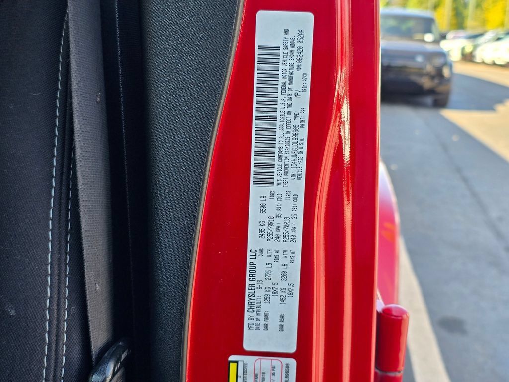 Used 2013 Jeep Wrangler Unlimited Sahara AWD/4WD image 39