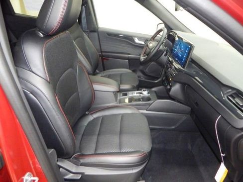 New 2026 Ford Escape ST-Line w/ Tech Pack #1 image 18
