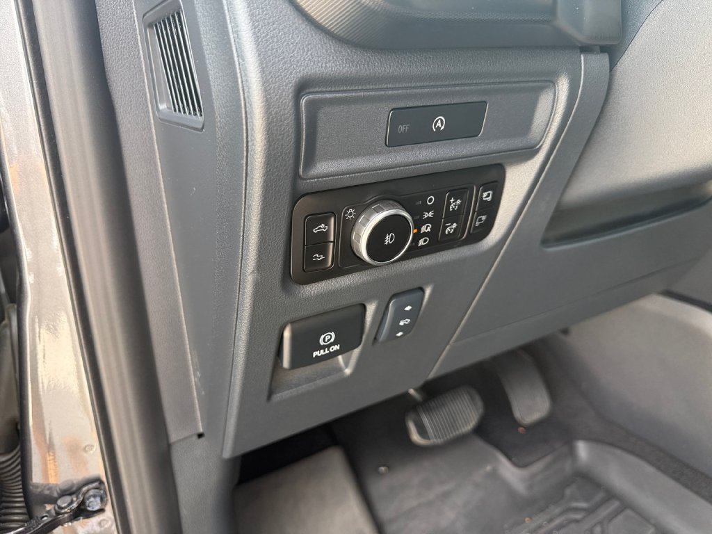 Used 2025 Ford F150 Raptor AWD/4WD image 19