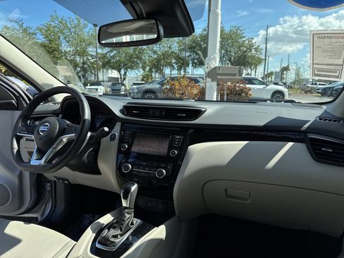 Certified 2022 Nissan Rogue Sport SL w/ Premium Package AWD/4WD image 43