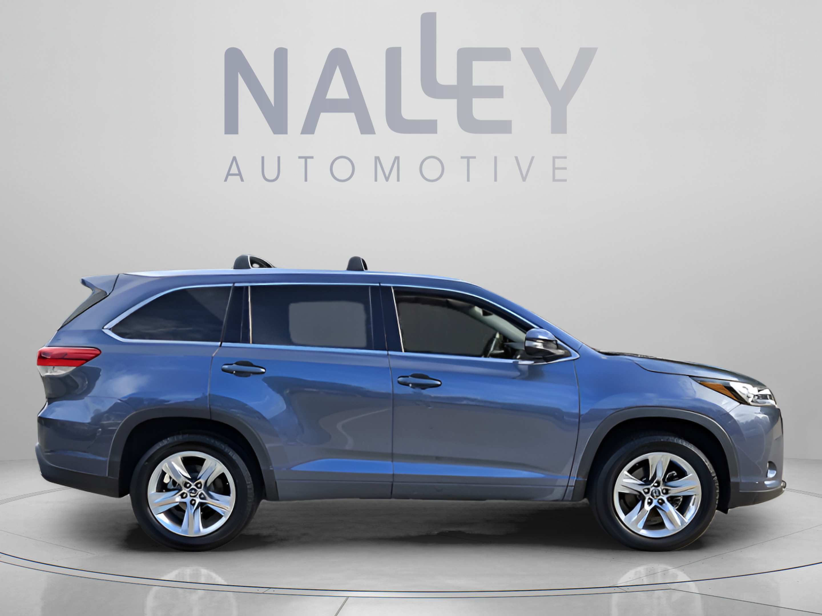 Used 2019 Toyota Highlander Limited FWD image 6
