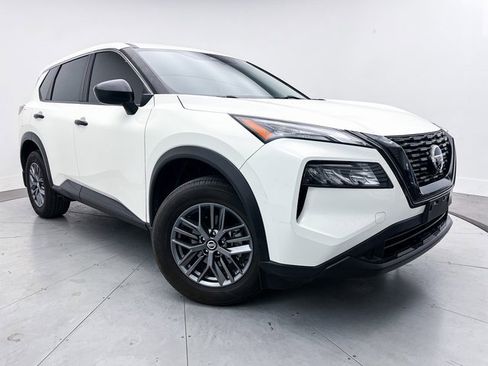 Used 2021 Nissan Rogue S image 1