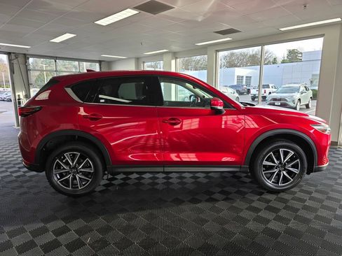 Used 2017 MAZDA CX-5 Grand Touring image 3