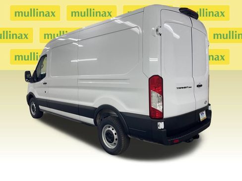 New 2026 Ford Transit 250 148 Medium Roof RWD image 10