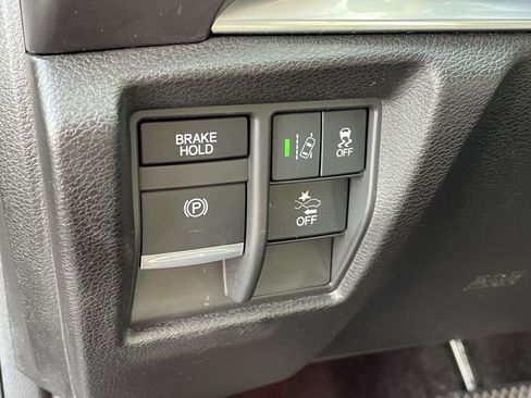 Used 2017 Acura MDX SH-AWD image 19