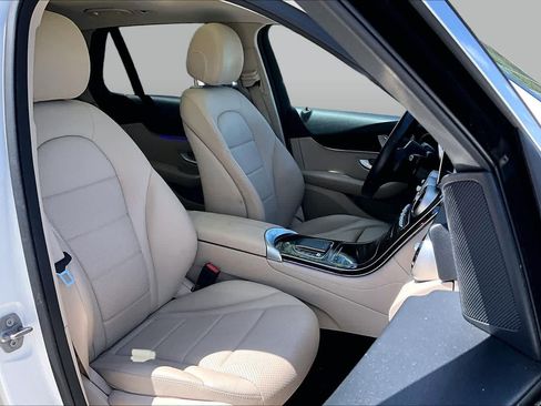 Used 2021 Mercedes-Benz GLC 300 image 9
