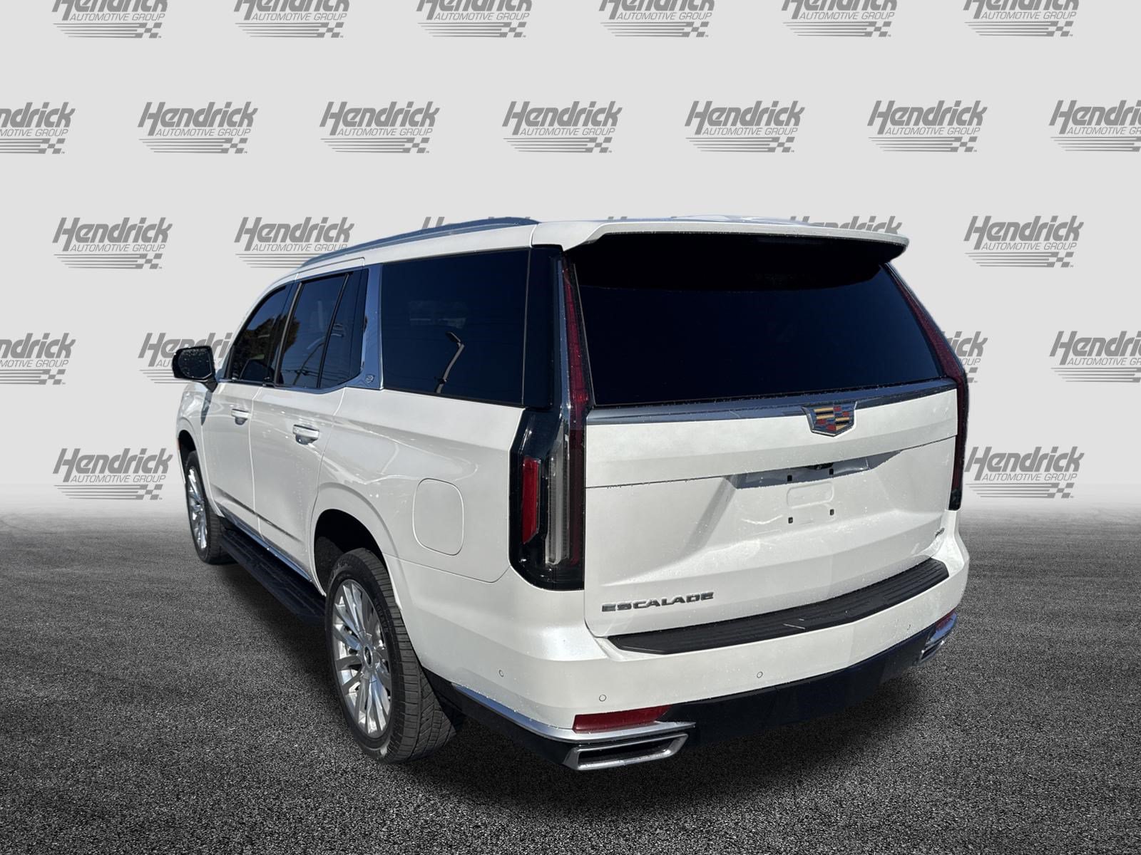 Used 2021 Cadillac Escalade Premium Luxury w/ Driver Assist Tech Package AWD/4WD image 8