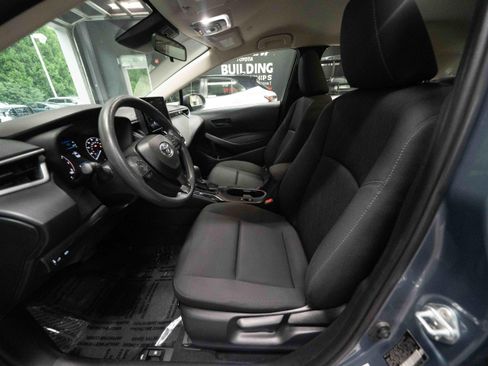 Used 2024 Toyota Corolla LE FWD image 9