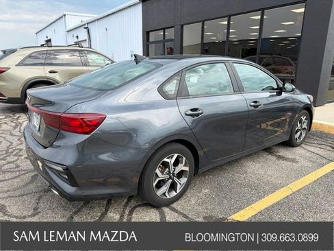 Used 2021 Kia Forte LXS FWD image 9