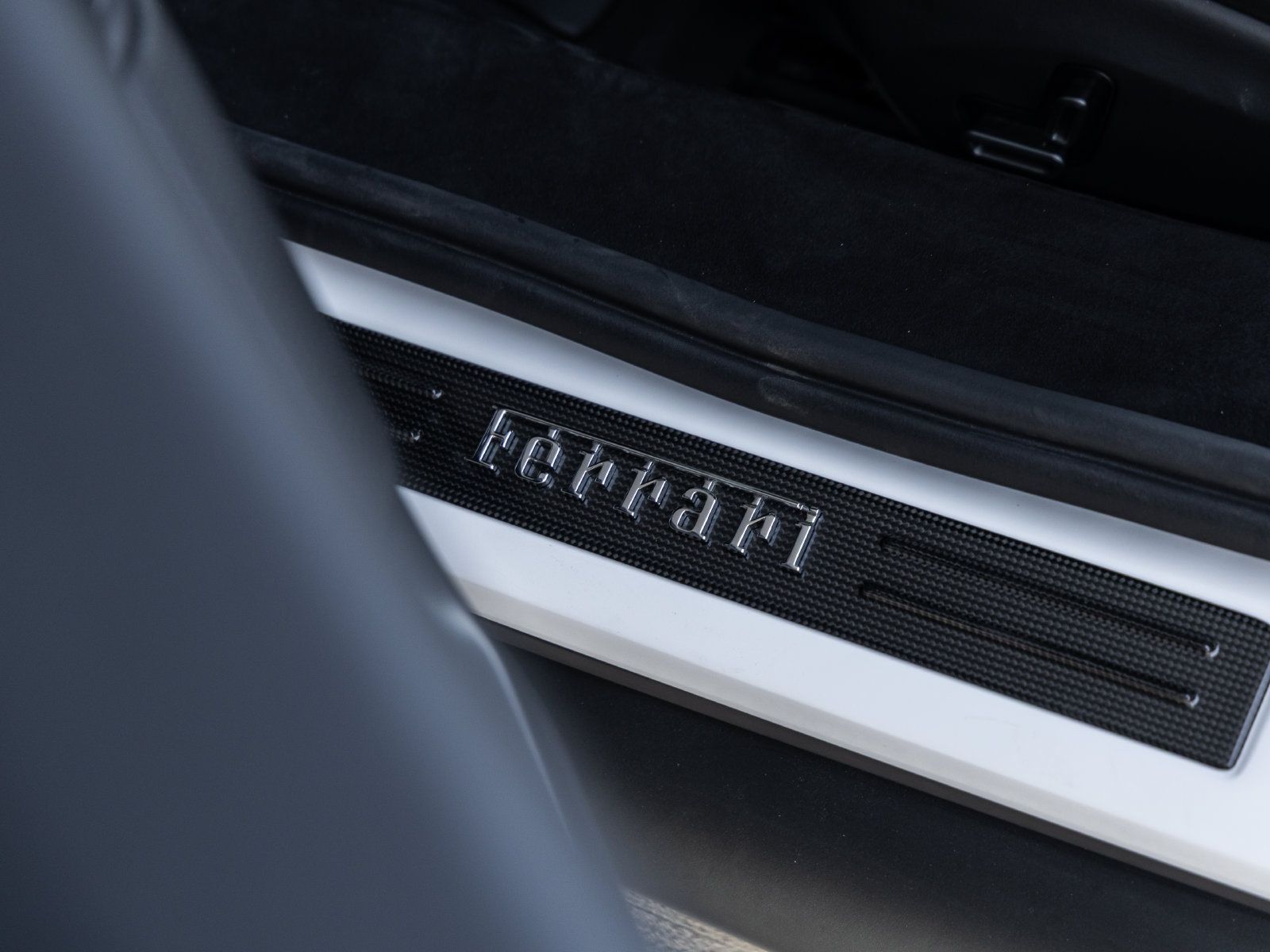 Used 2022 Ferrari 296 GTB RWD image 24