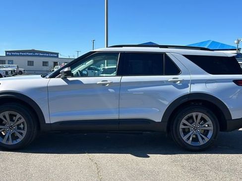 New 2026 Ford Explorer Active w/ Active Comfort Package image 6