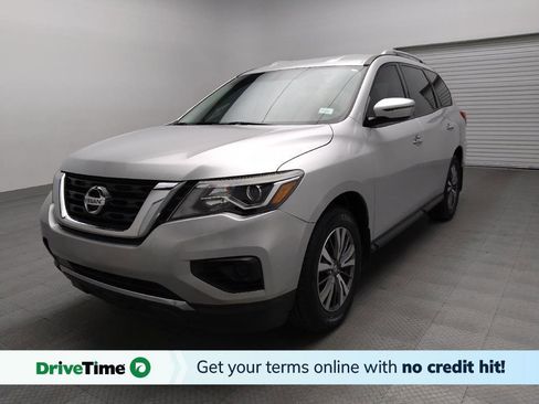 Used 2020 Nissan Pathfinder S image 1