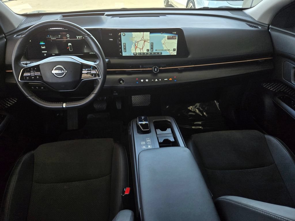 Used 2024 Nissan Ariya AWD image 16