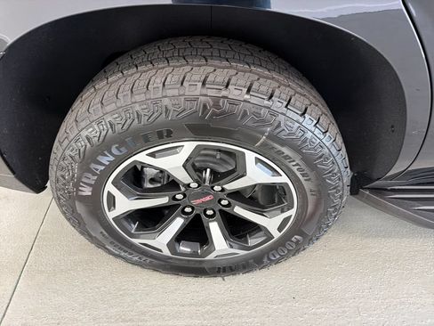 New 2026 GMC Yukon AT4 w/ LPO, Floor Liner Package AWD/4WD image 4