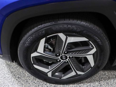 Used 2022 Hyundai Tucson Limited image 11