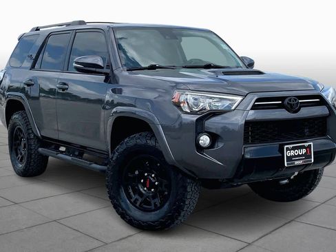 Used 2020 Toyota 4Runner TRD Off-Road Premium w/ Moonroof Package image 3