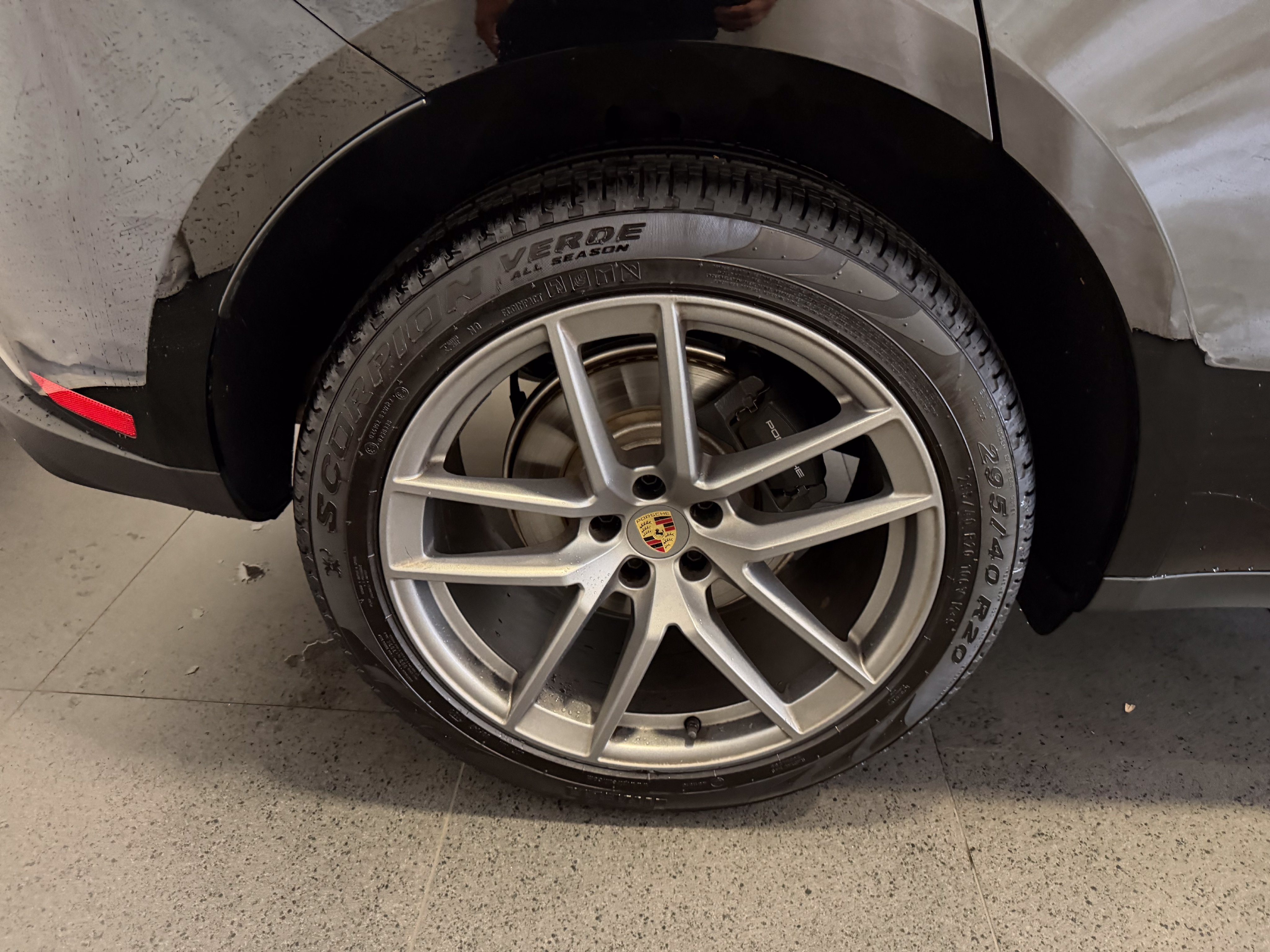 Certified 2026 Porsche Macan AWD/4WD image 12