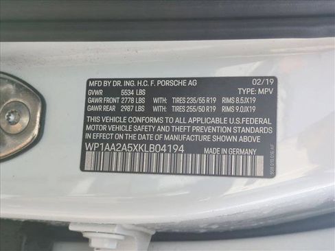 Used 2019 Porsche Macan image 24