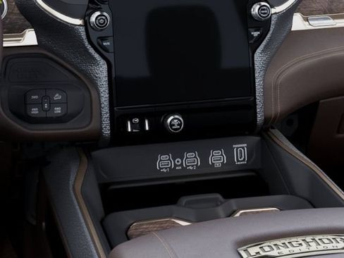 New 2026 RAM 2500 Limited AWD/4WD image 24