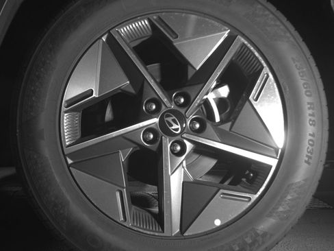 Used 2025 Hyundai Tucson SEL image 14