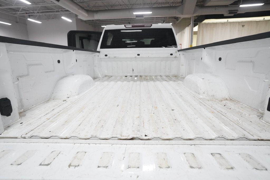 Used 2022 Chevrolet Silverado 2500 Custom w/ Custom Convenience Package AWD/4WD image 10