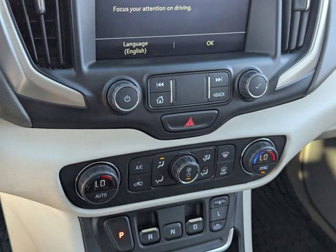 Used 2020 GMC Terrain Denali w/ Denali Premium Package image 29