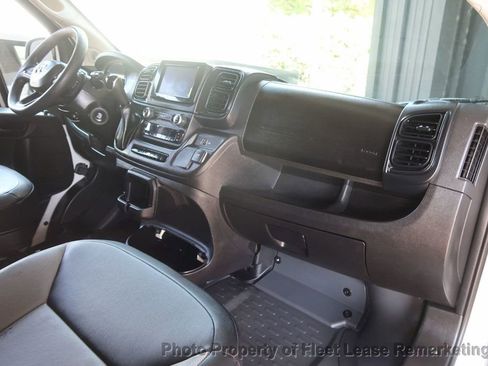 Used 2024 RAM ProMaster 2500 w/ Convenience Group FWD image 21