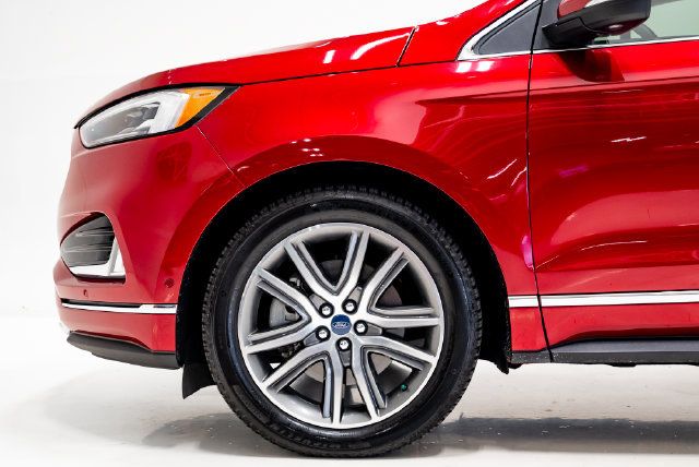 Used 2019 Ford Edge Titanium w/ Equipment Group 301A AWD/4WD image 34
