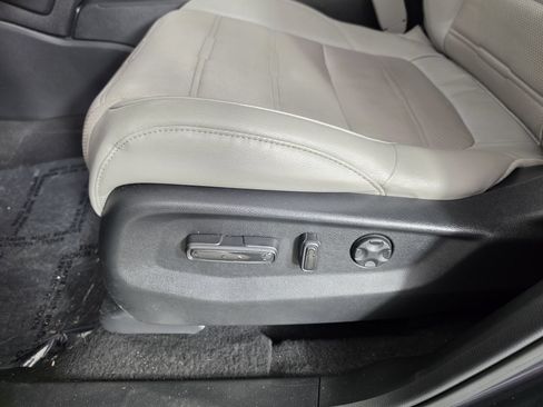 Used 2017 Honda CR-V EX-L image 16