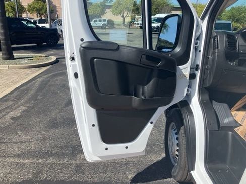 New 2026 RAM ProMaster 1500 w/ Convenience Group FWD image 3