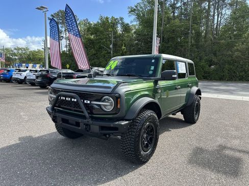 Used 2024 Ford Bronco Wildtrak image 12