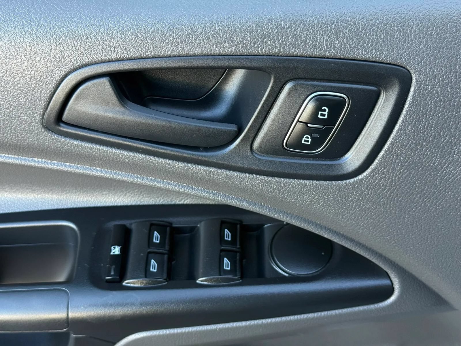 Used 2021 Ford Transit Connect XL FWD image 14
