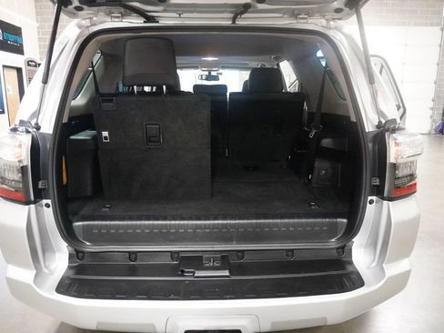 Used 2016 Toyota 4Runner SR5 Premium AWD/4WD image 16